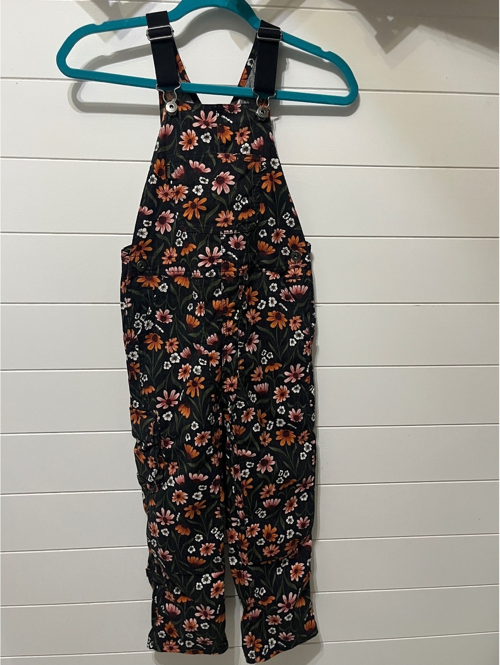 Duluth Trading Co. Girls Floral Print Overalls Size 7